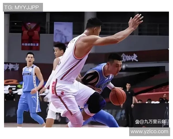 CBA辽宁队男篮迎战强敌全力以赴争夺胜利展现团队精神